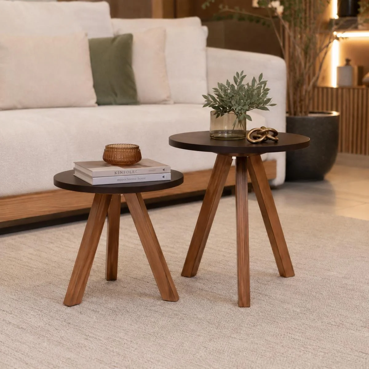 Kit 2 Mesinhas Laterais Redonda MDF Pés Madeira Sofa Sala